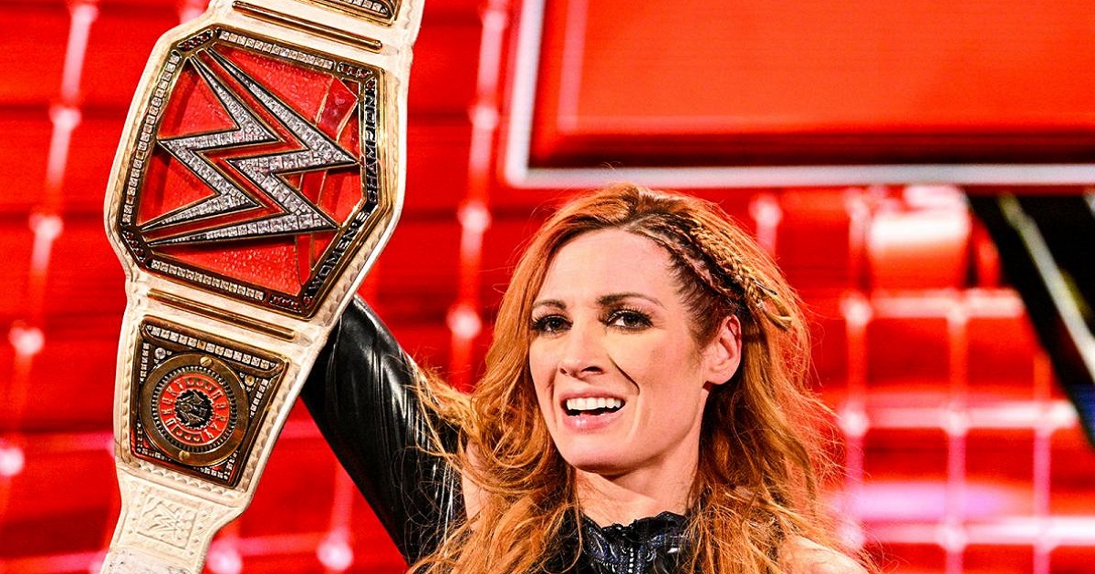 WWE Becky Lynch Prende In Giro Roman Reigns FOTO Spazio Wrestling