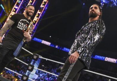 WWE: Seth Rollins colpisce Roman Reigns al termine di Smackdown *FOTO*