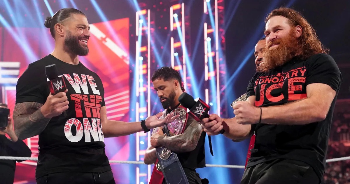 Sami Zayn Roman Reigns