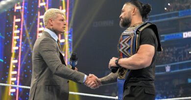 Roman Reigns Cody Rhodes