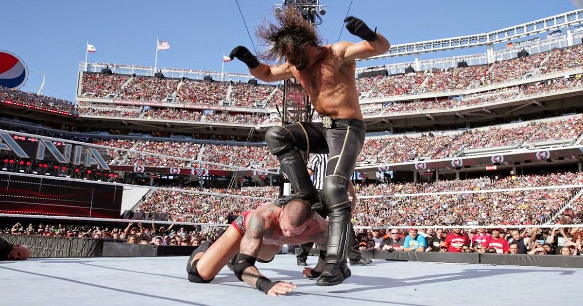Seth Rollins Curb Stomp