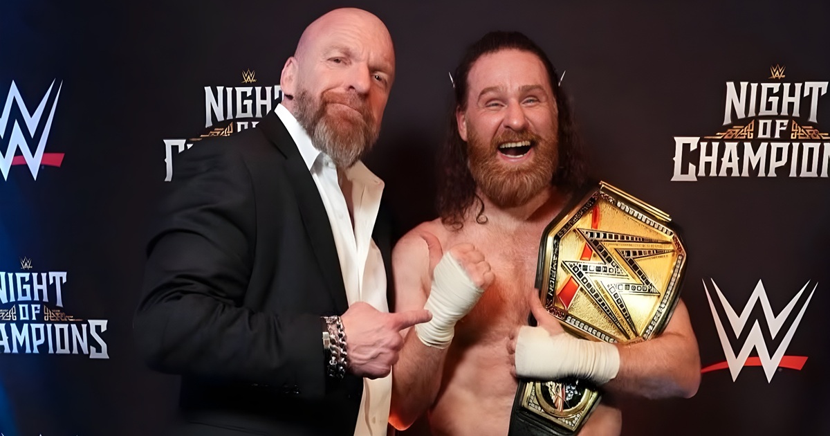 Sami Zayn Triple H
